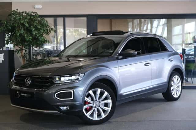 Volkswagen T-Roc (2019) thumbnail 1