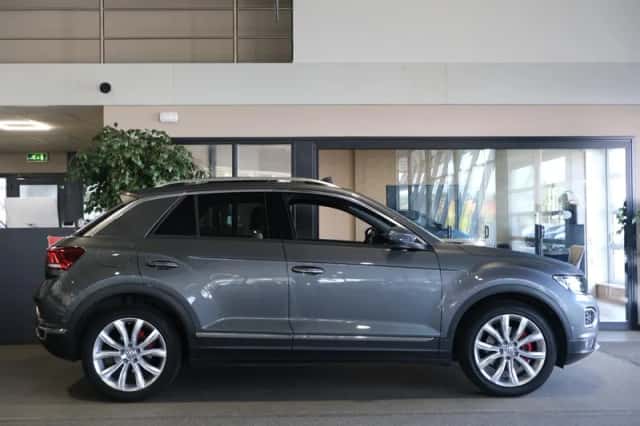 Volkswagen T-Roc (2019) thumbnail 6