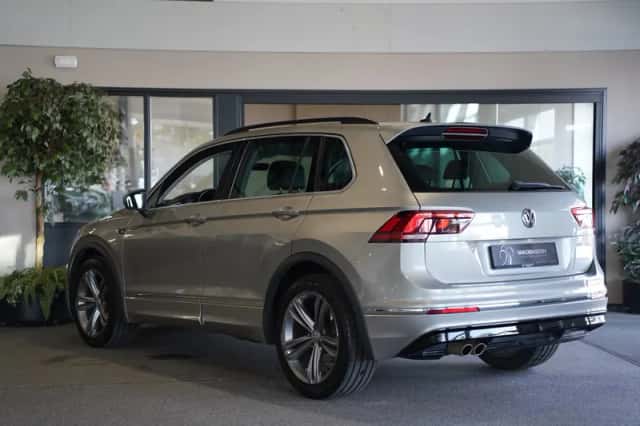 Volkswagen Tiguan (2019) thumbnail 2