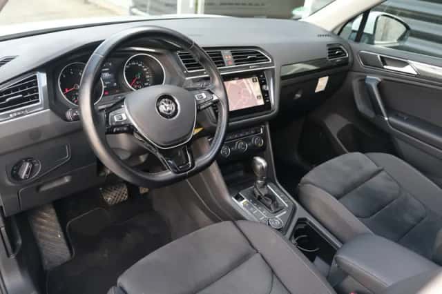 Volkswagen Tiguan (2017) thumbnail 4