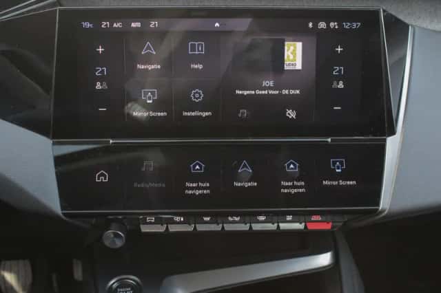 Peugeot 308 (2022) thumbnail 6