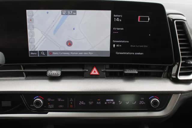 Kia Sportage (2023) thumbnail 6
