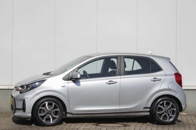 Kia Picanto (2021) thumbnail 2