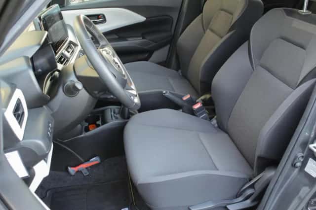 Suzuki Swift (2025) thumbnail 5