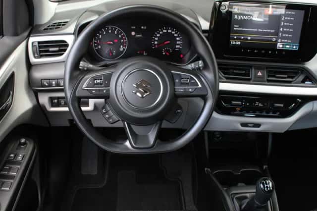 Suzuki Swift (2026) thumbnail 4