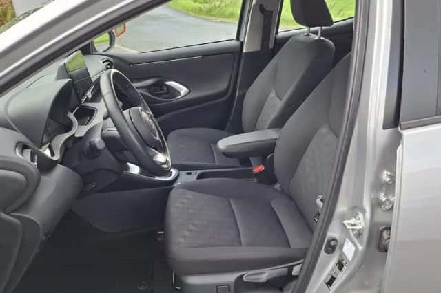 Toyota Yaris (2024) thumbnail 6