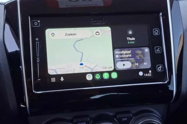 Suzuki Swift (2023) thumbnail 5