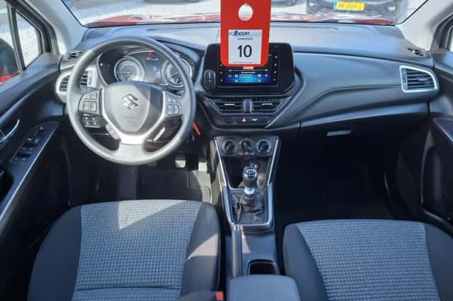 Suzuki S-Cross (2022) thumbnail 3