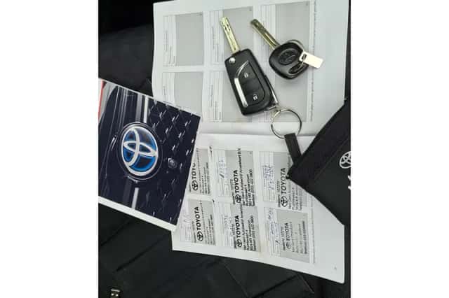 Toyota Yaris (2021) thumbnail 3