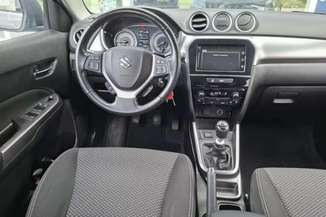 Suzuki Vitara (2020) thumbnail 4