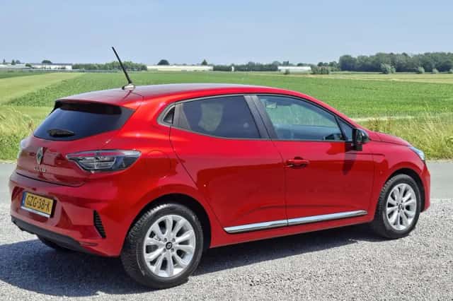 Renault Clio (2025) thumbnail 3