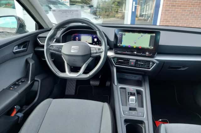 SEAT Leon Sportstourer (2023) thumbnail 4