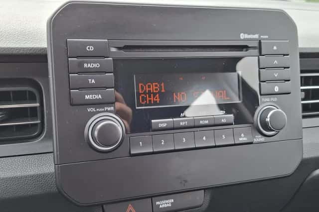 Suzuki Ignis (2023) thumbnail 5