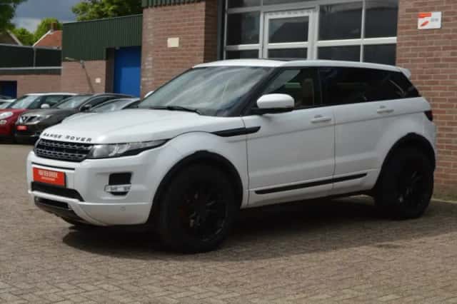 Land Rover Range Rover Evoque (2011) thumbnail 3