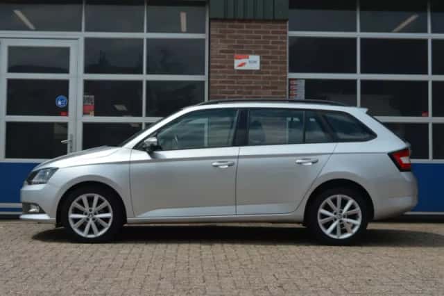 Škoda Fabia (2016) thumbnail 6