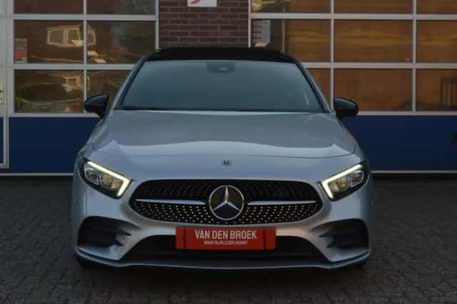 Mercedes-Benz A-Klasse (2019) thumbnail 2