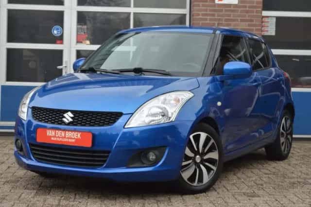 Suzuki Swift (2011) thumbnail 1