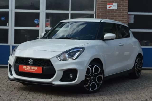 Suzuki Swift (2021) thumbnail 1
