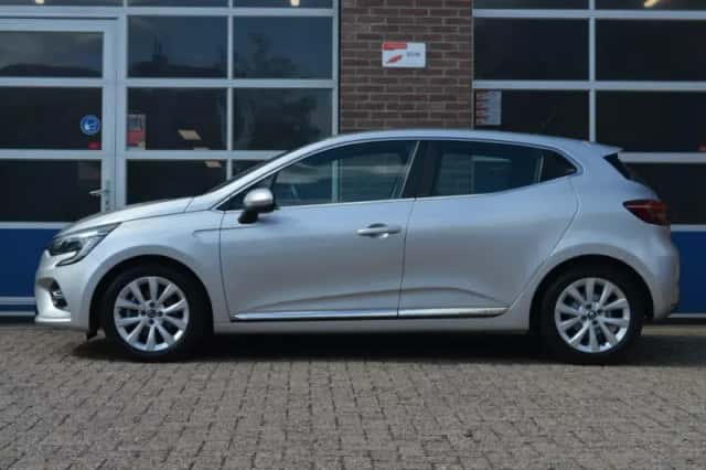 Renault Clio (2021) thumbnail 5