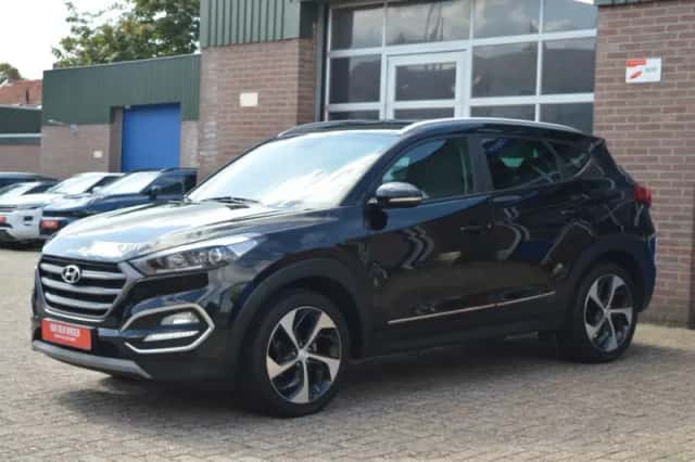 Hyundai Tucson (2018) thumbnail 3