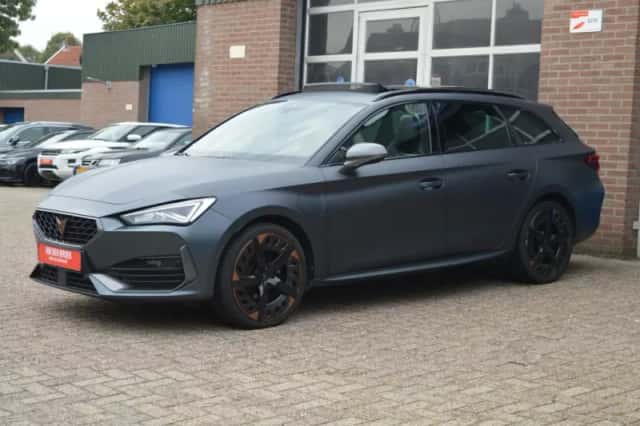 SEAT Leon Sportstourer (2020) thumbnail 3