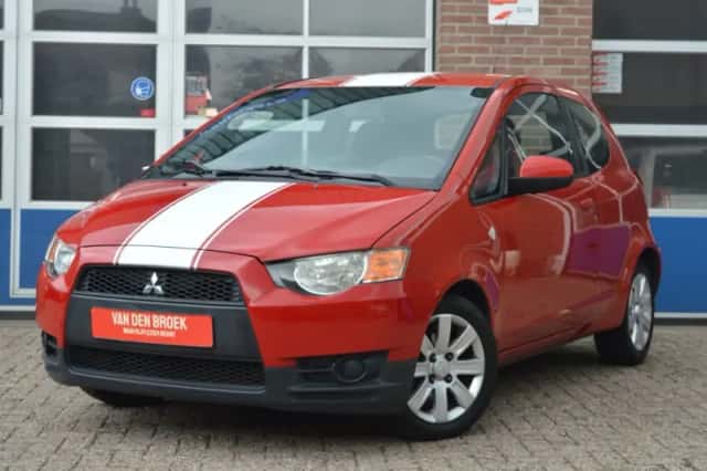 Mitsubishi Colt (2009) thumbnail 1