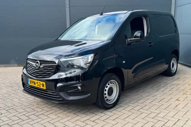 Opel Combo (2022) thumbnail 1