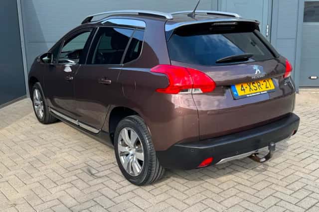Peugeot 2008 (2014) thumbnail 4