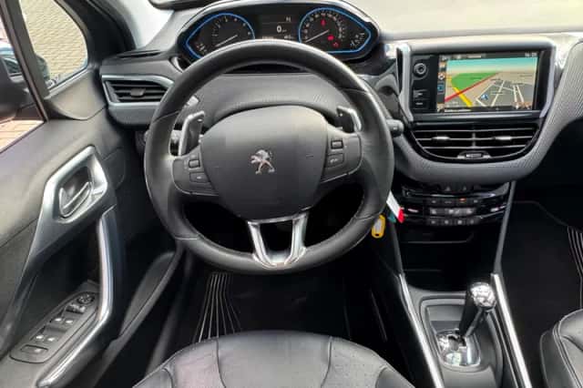 Peugeot 2008 (2014) thumbnail 5