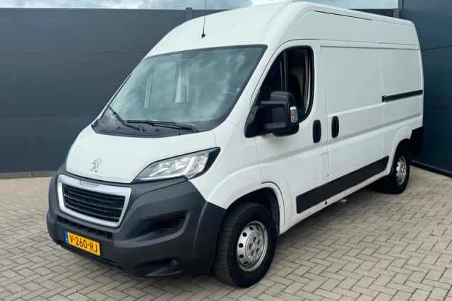 Peugeot Boxer (2018) thumbnail 1