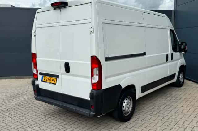 Peugeot Boxer (2018) thumbnail 4
