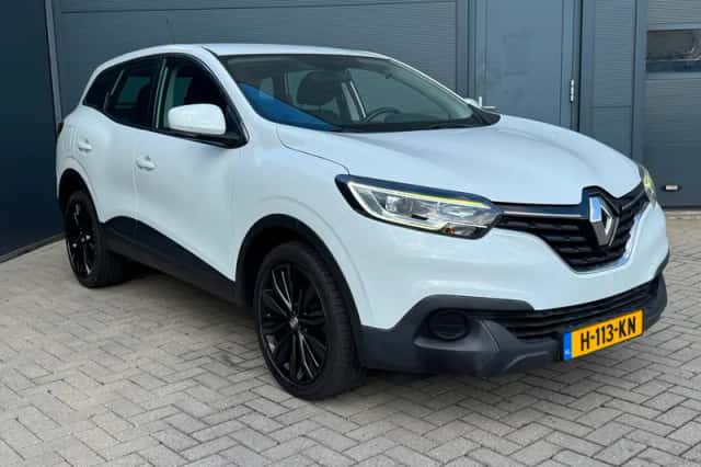 Renault Kadjar (2016) thumbnail 3