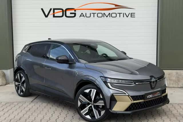 Renault Mégane E-Tech (2023) thumbnail 4