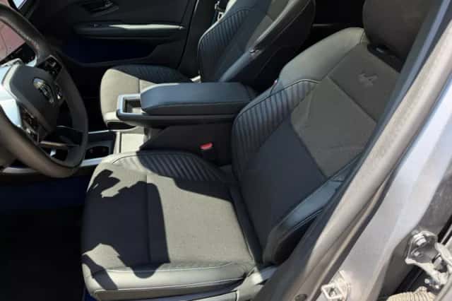 Renault Scenic E-Tech (2024) thumbnail 5