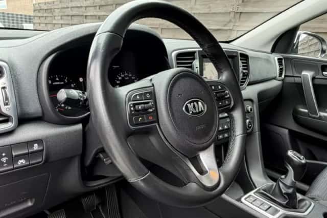 Kia Sportage (2017) thumbnail 5