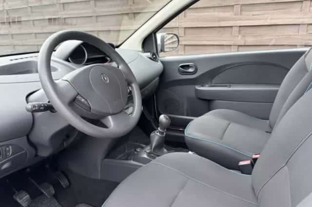 Renault Twingo (2012) thumbnail 4