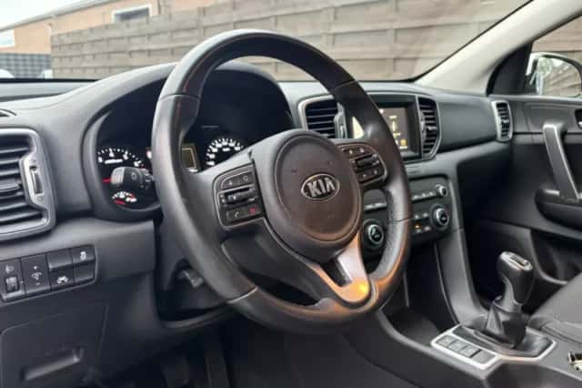 Kia Sportage (2017) thumbnail 4