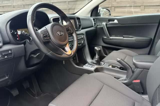 Kia Sportage (2017) thumbnail 5