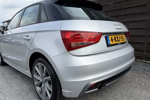 Audi A1 (2013) thumbnail 6