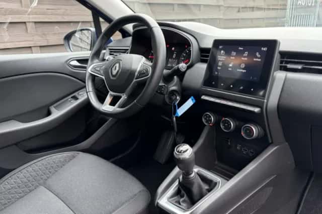 Renault Clio (2020) thumbnail 5