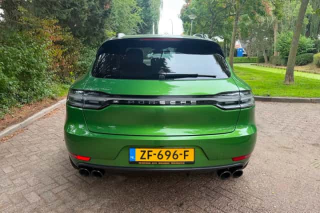 Porsche Macan (2019) thumbnail 6