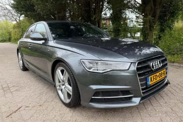 Audi A6 (2018) thumbnail 2