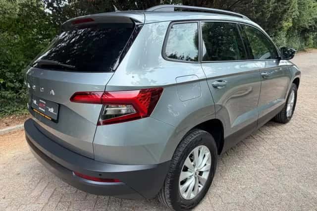 Škoda Karoq (2021) thumbnail 3