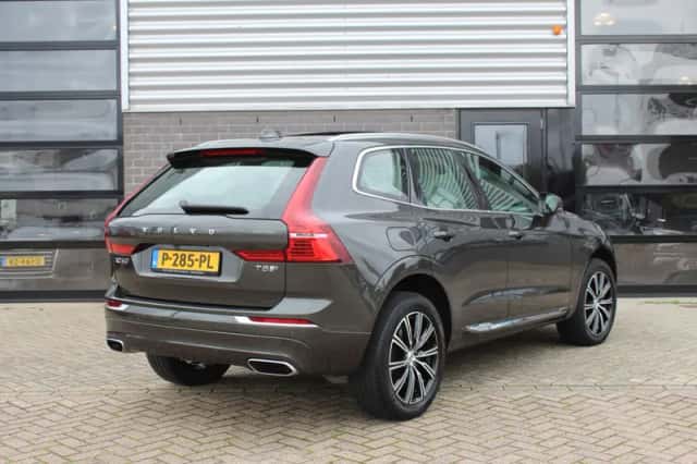 Volvo XC60 (2019) thumbnail 3