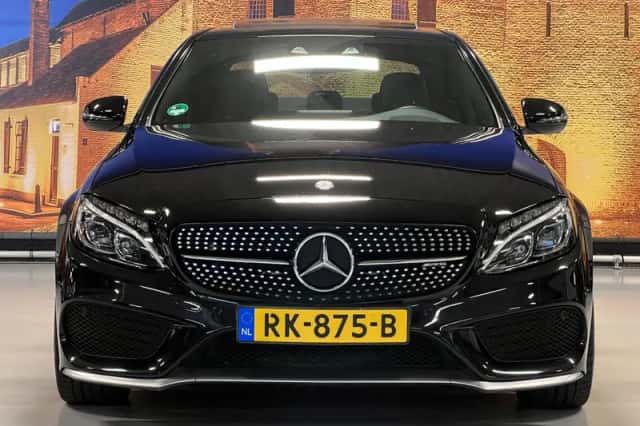 Mercedes-Benz C-Klasse (2016) thumbnail 4
