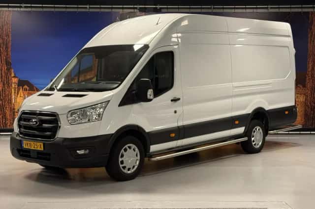 Ford Transit (2021) thumbnail 1