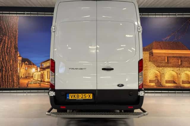 Ford Transit (2021) thumbnail 6