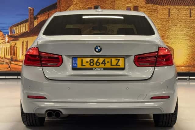 BMW 3-Serie (2016) thumbnail 6