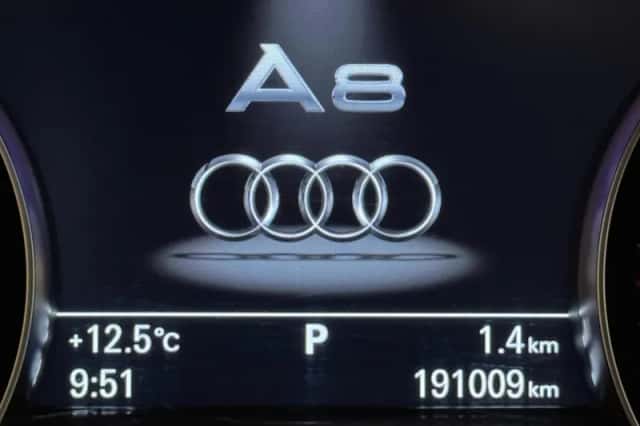 Audi A8 (2017) thumbnail 4