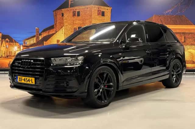 Audi Q7 (2017) thumbnail 1